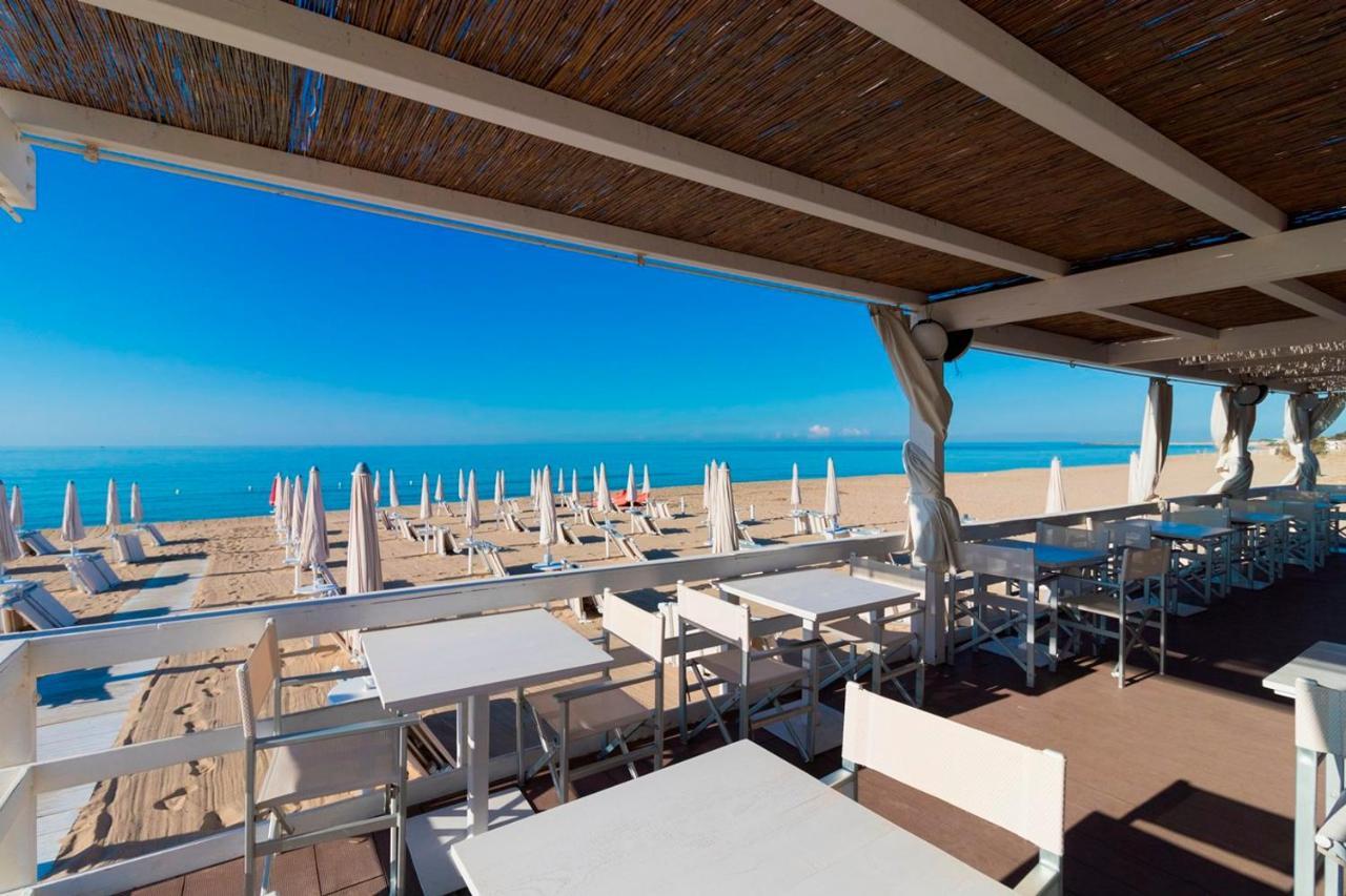 Hotel Club Ravezzo Lido Marini Eksteriør billede