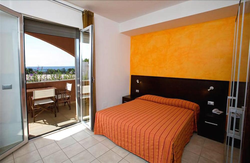 Hotel Club Ravezzo Lido Marini Eksteriør billede